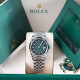Rolex Datejust 36 Green Ombre - 126234 - LC100 07/2026 - Neu und Ungetragen - Full Set