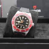 Tudor Black Bay 41 Rot Kautschuk - 05/2024 - Neuwertig - Full Set