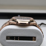 Patek Philippe Nautilus Rose - 5712/1R-001 - 07/2025 Deutschland - Neu und Ungetragen - Erstkaufrechnung - Full Set