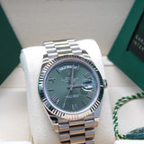 Rolex Day Date Weissgold Olive - 228239 - 03/2024 LC100 - Neuwertig - Erstkaufrechnung - Full Set